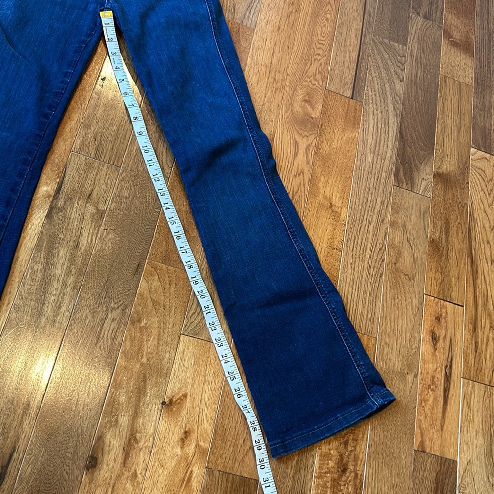 Like New 7 for all Mankind Jeans - Picture 4 of 4
